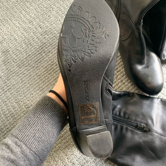 Leather heeled knee-high boots size 8 - Picture 3 of 4